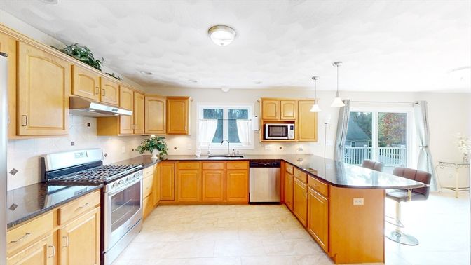 Interior, Kitchen, Pendant Lights, Stainless Steel Appliances