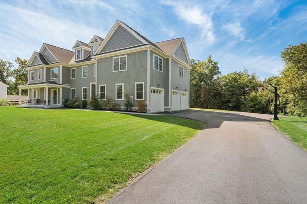 Attached, Backyard, Exterior, Facade, Queen Anne Victorian