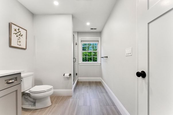 Bathroom, Interior, Recessed Lighting, Wood Texture Flooring