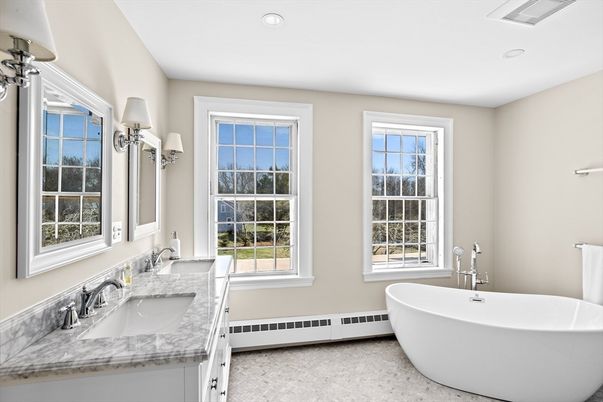 Bathroom, Dual Sink Vanities, Free Standing Baths, Interior, Recessed Lighting