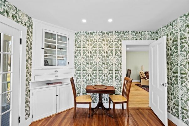 Dining room, Interior, Recessed Lighting, Wood Texture Flooring