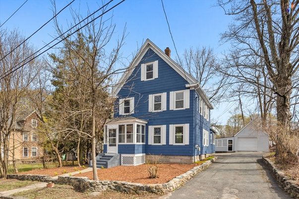 Detached Garage, Exterior, Facade, Queen Anne Victorian