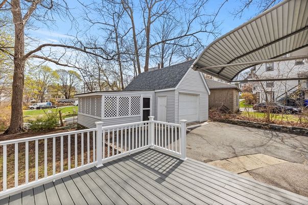 Detached Garage, Exterior