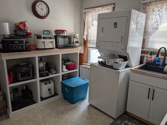 Interior, Kitchen, Utility Closets, Washer