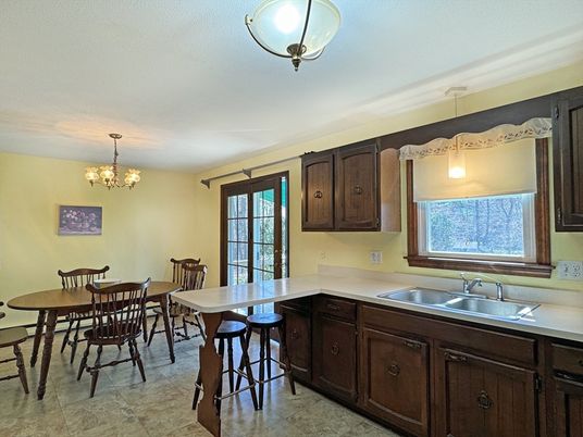 Chandelier, Dining room, Interior