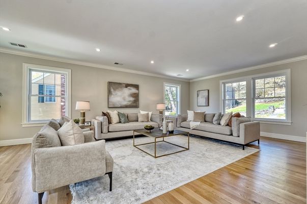 Interior, Living room, Recessed Lighting, Wood Texture Flooring