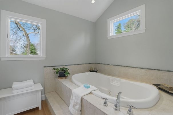 Bathroom, Interior, Recessed Lighting, Wood Texture Flooring