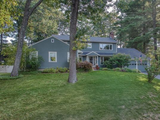 Attached, Backyard, Exterior, Facade, Split Level