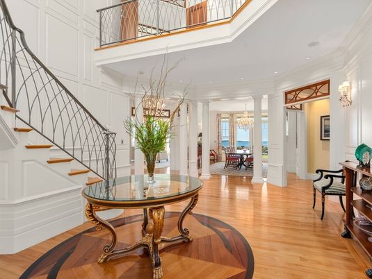 Chandelier, Dining room, Interior, Recessed Lighting, Wood Texture Flooring