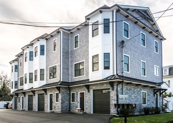 Attached, Exterior, Facade, Rowhouse