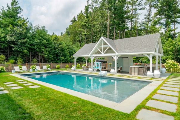 Exterior, Pool