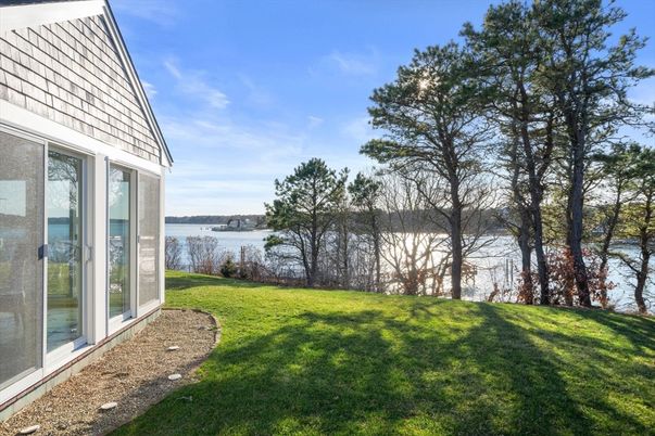 Backyard, Exterior, Water