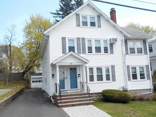 Attached, Exterior, Facade, Farmhouse