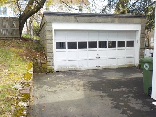 Detached Garage, Exterior