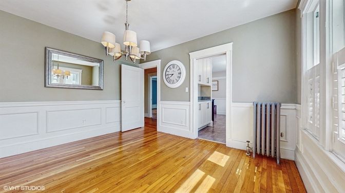 Chandelier, Empty room, Interior, Wood Texture Flooring