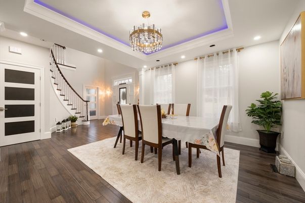 Chandelier, Dining room, Interior, Recessed Lighting, Wood Texture Flooring