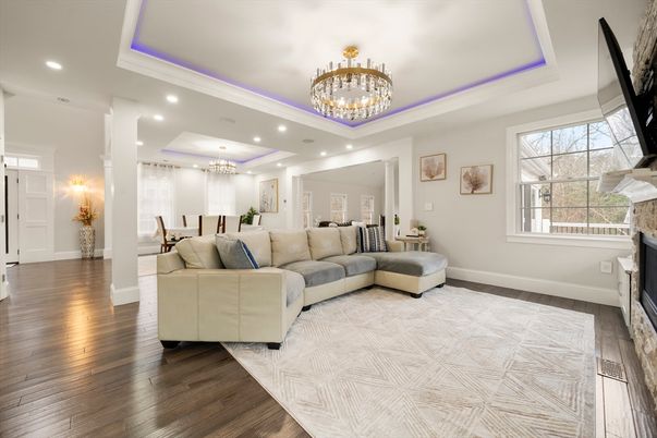 Chandelier, Dining room, Interior, Living room, Recessed Lighting, Wood Texture Flooring