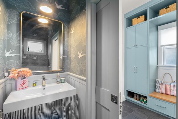 Bathroom, Interior, Recessed Lighting