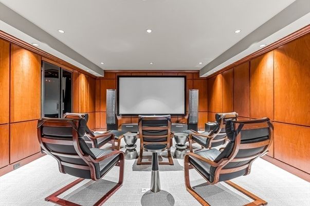 Interior, Projection Screen, Recessed Lighting, Theatre Room