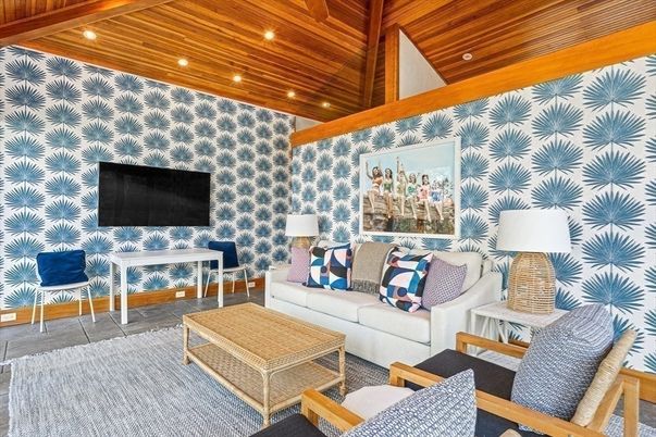 Interior, Living room, Recessed Lighting, Wooden Beams, Wooden Ceilings