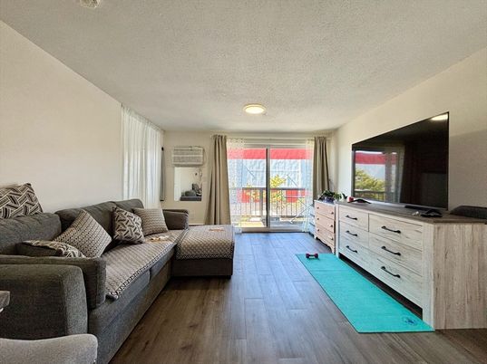 Bedroom, Interior, Living room, Recessed Lighting, Wood Texture Flooring