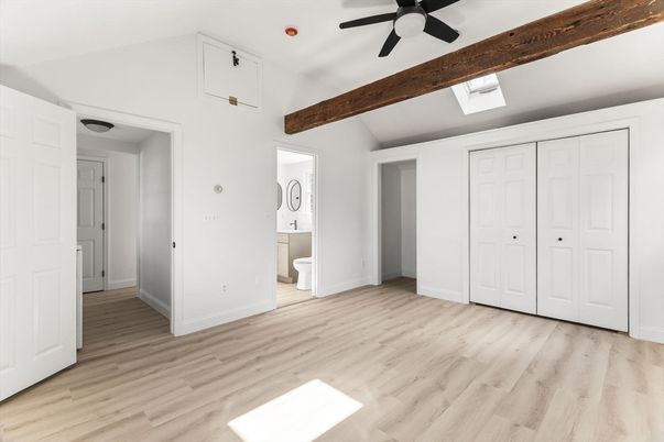 Empty room, Interior, Wooden Beams, Wood Texture Flooring
