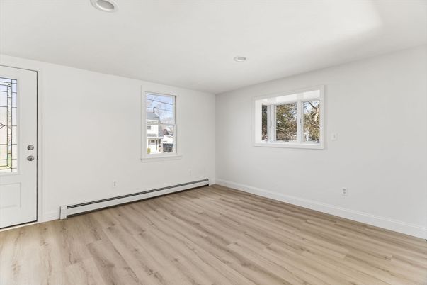Empty room, Interior, Recessed Lighting, Wood Texture Flooring