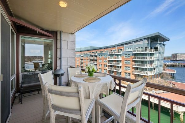 Water, Exterior, Dining room, Other