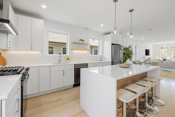 Dining room, Interior, Kitchen, Pendant Lights, Recessed Lighting, Stainless Steel Appliances, Wood Texture Flooring