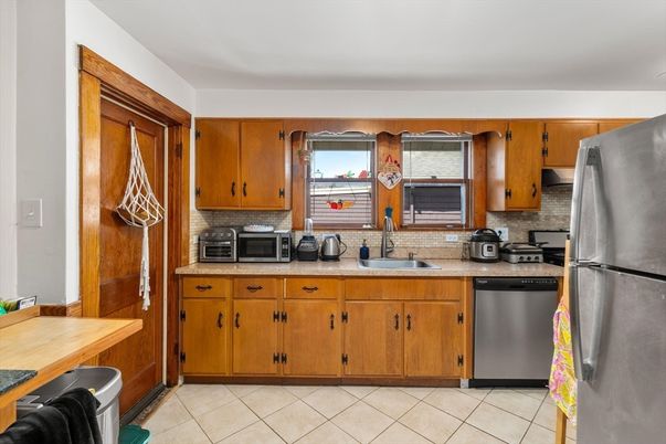 Interior, Kitchen, Stainless Steel Appliances