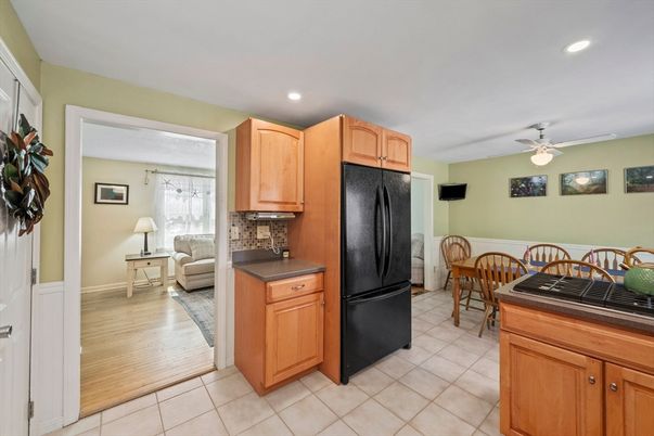 Dining room, Interior, Kitchen, Recessed Lighting, Wood Texture Flooring