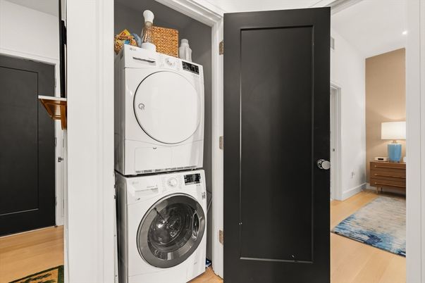 Interior, Utility Closets, Washer, Wood Texture Flooring