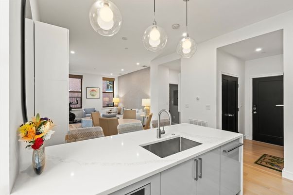 Interior, Kitchen, Living room, Pendant Lights, Recessed Lighting, Wood Texture Flooring