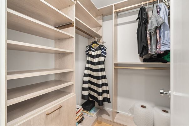 Interior, Walk-in Closets, Wood Texture Flooring