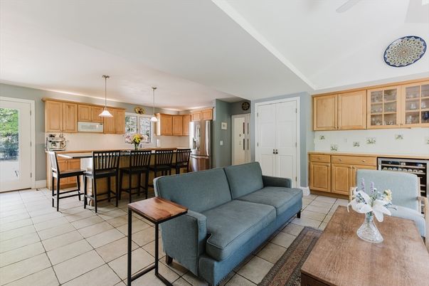 Fireplace, Interior, Living room, Recessed Lighting