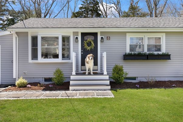 Exterior, Facade, Cape Cod