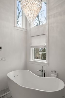 Bathroom, Chandelier, Free Standing Baths, Interior