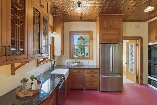 Interior, Kitchen, Pendant Lights, Stainless Steel Appliances