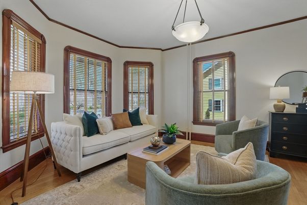 Interior, Living room, Pendant Lights, Wood Texture Flooring