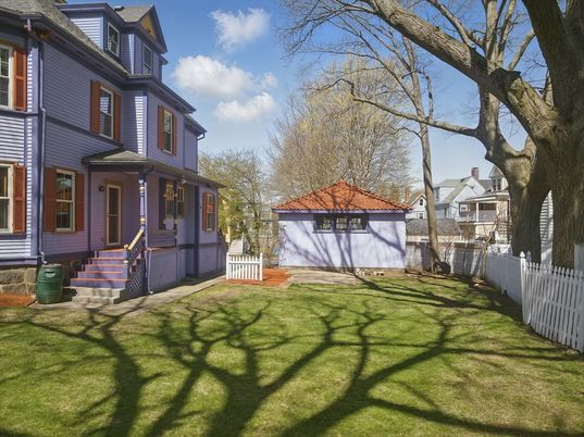 Backyard, Exterior, Facade, Queen Anne Victorian