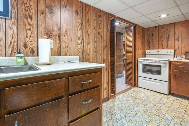 Interior, Kitchen, Recessed Lighting