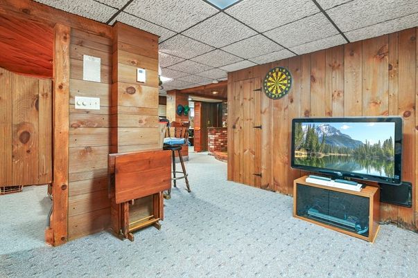 Interior, Wooden Walls