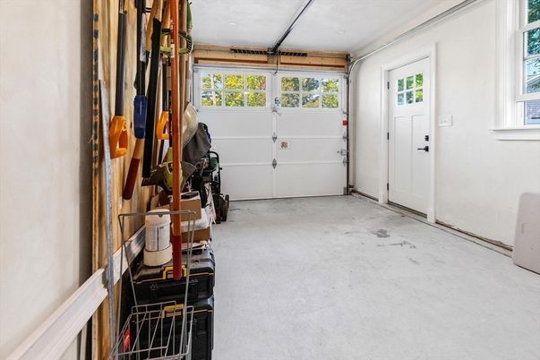 Garage, Interior