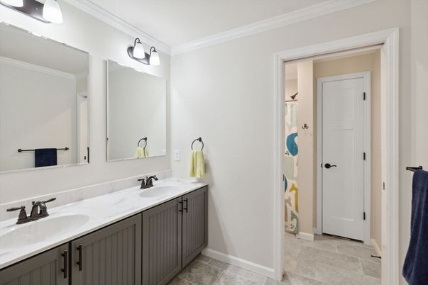Bathroom, Dual Sink Vanities, Interior