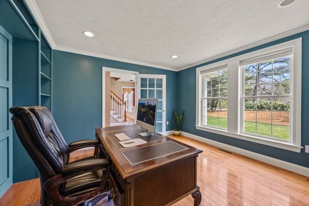 Home Office, Interior, Recessed Lighting, Wood Texture Flooring