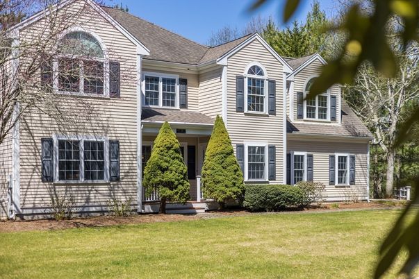 Exterior, Facade, Brick Traditional