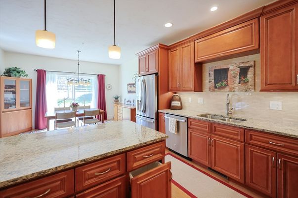 Dining room, Interior, Kitchen, Pendant Lights, Recessed Lighting, Stainless Steel Appliances