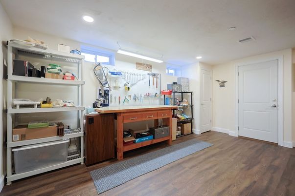 Interior, Recessed Lighting, Wood Texture Flooring