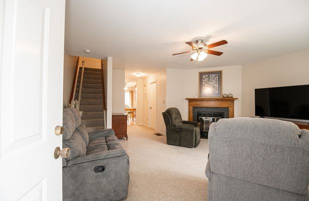 Fireplace, Interior, Living room