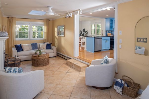 Interior, Kitchen, Living room, Recessed Lighting